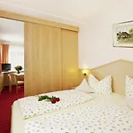 Szálloda Restaurant Fruehlingsgarten 3*