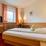 Szálloda Restaurant Fruehlingsgarten 3*