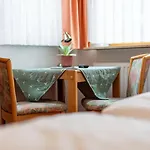Restaurant Fruehlingsgarten 3*