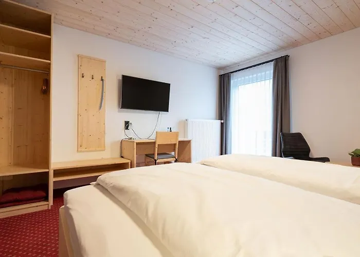 Hotel Restaurant Fruehlingsgarten 3*