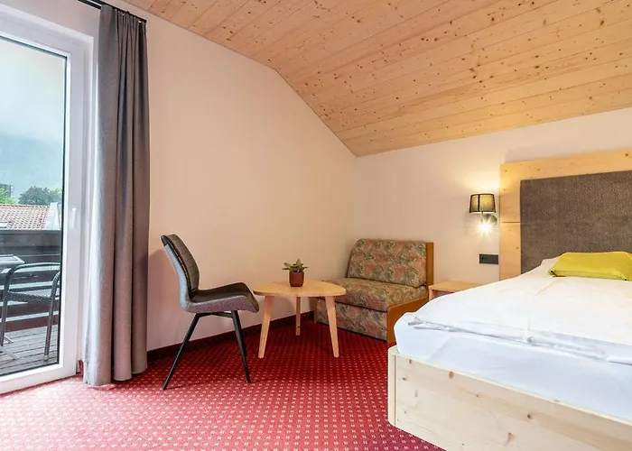 Restaurant Fruehlingsgarten Hotel 3*